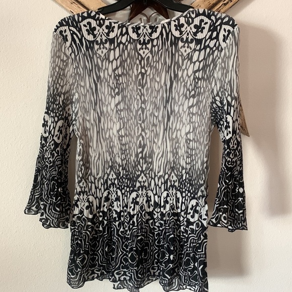 💥💥💥3 for 12💥💥💥Dressy Blouse - Picture 8 of 8